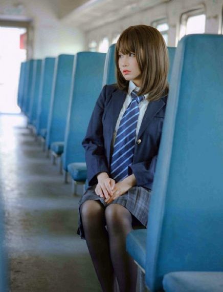 吻狼之问题少女 电影_720天堂在线
